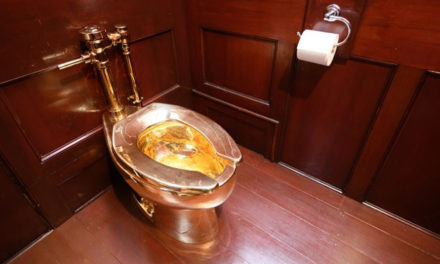 Solid Gold Toilet Stolen From Winston Churchill’s Home
