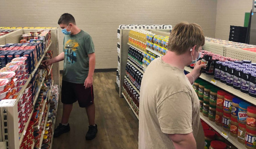 Student-Run Free Grocery Store Helps Feed Town’s Hungry