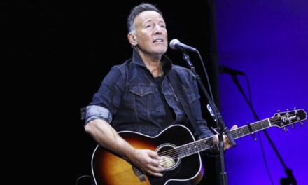 Bruce Springsteen Receives This Year’s Woody Guthrie Prize