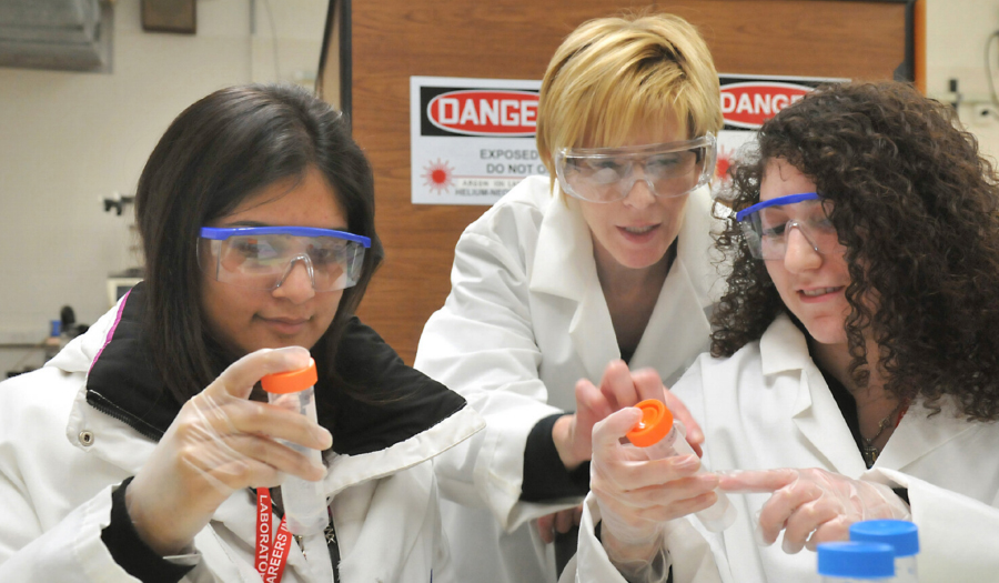High School Girls Interested In Careers In STEM Can Apply For Mentorship Program, By Feb. 28