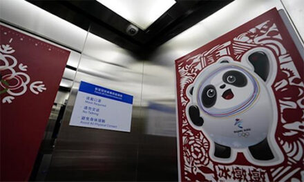 Beijing Snapshot: ‘Close Door’ So Much More Than A Button